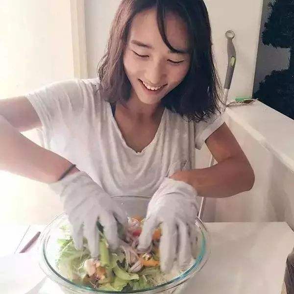 退钱哥将穿国足球衣去世界杯现场
